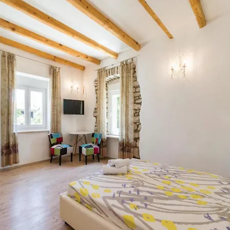 Holiday home Five Bedroom Holiday In Medulin