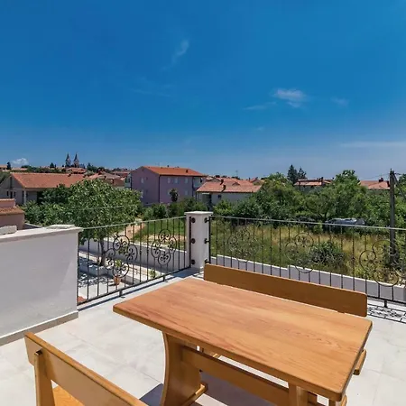 Five Bedroom Holiday In * Medulin