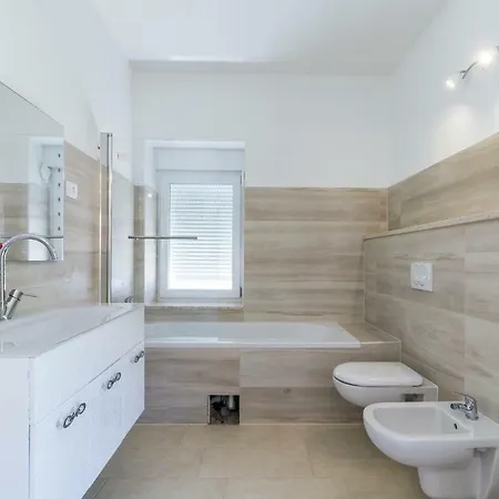 Holiday home Five Bedroom Holiday In Medulin